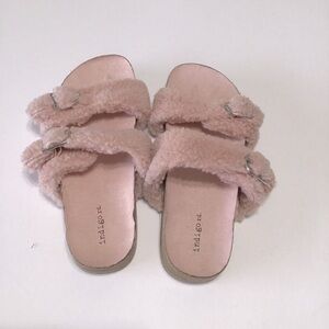 Indigo teddy bear fuzzy sandal size 10 M pink